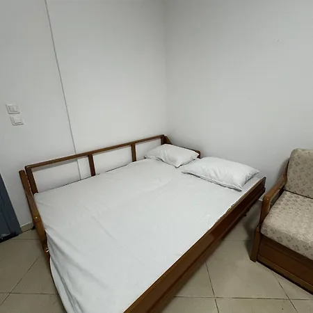 Utopia Apartment *